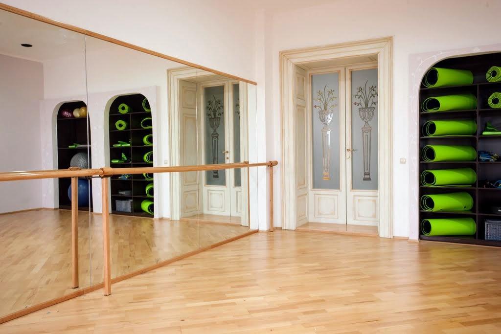Kronhaus Брашов Екстер'єр фото