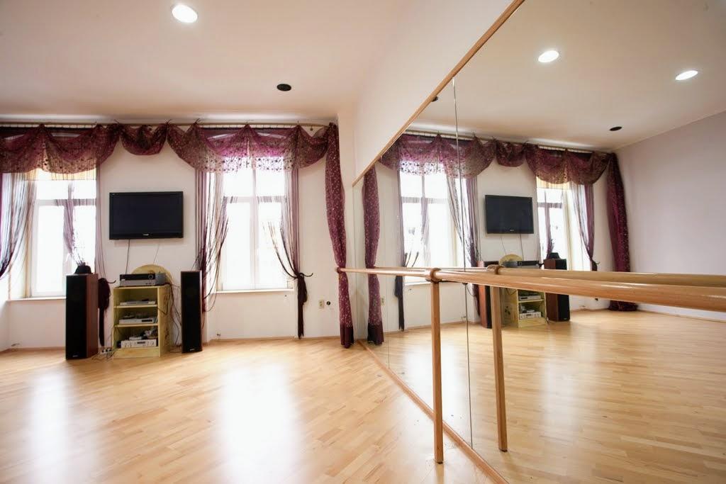 Kronhaus Брашов Екстер'єр фото
