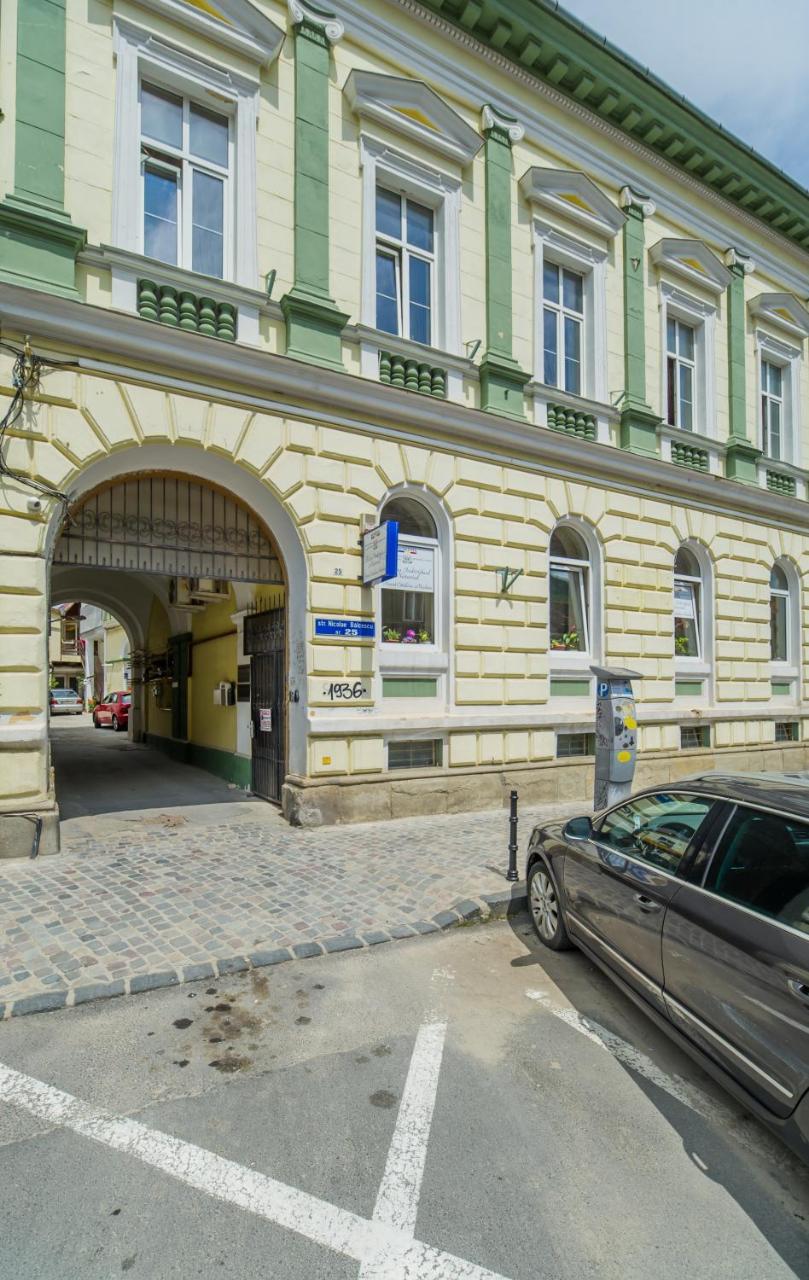 Kronhaus Брашов Екстер'єр фото